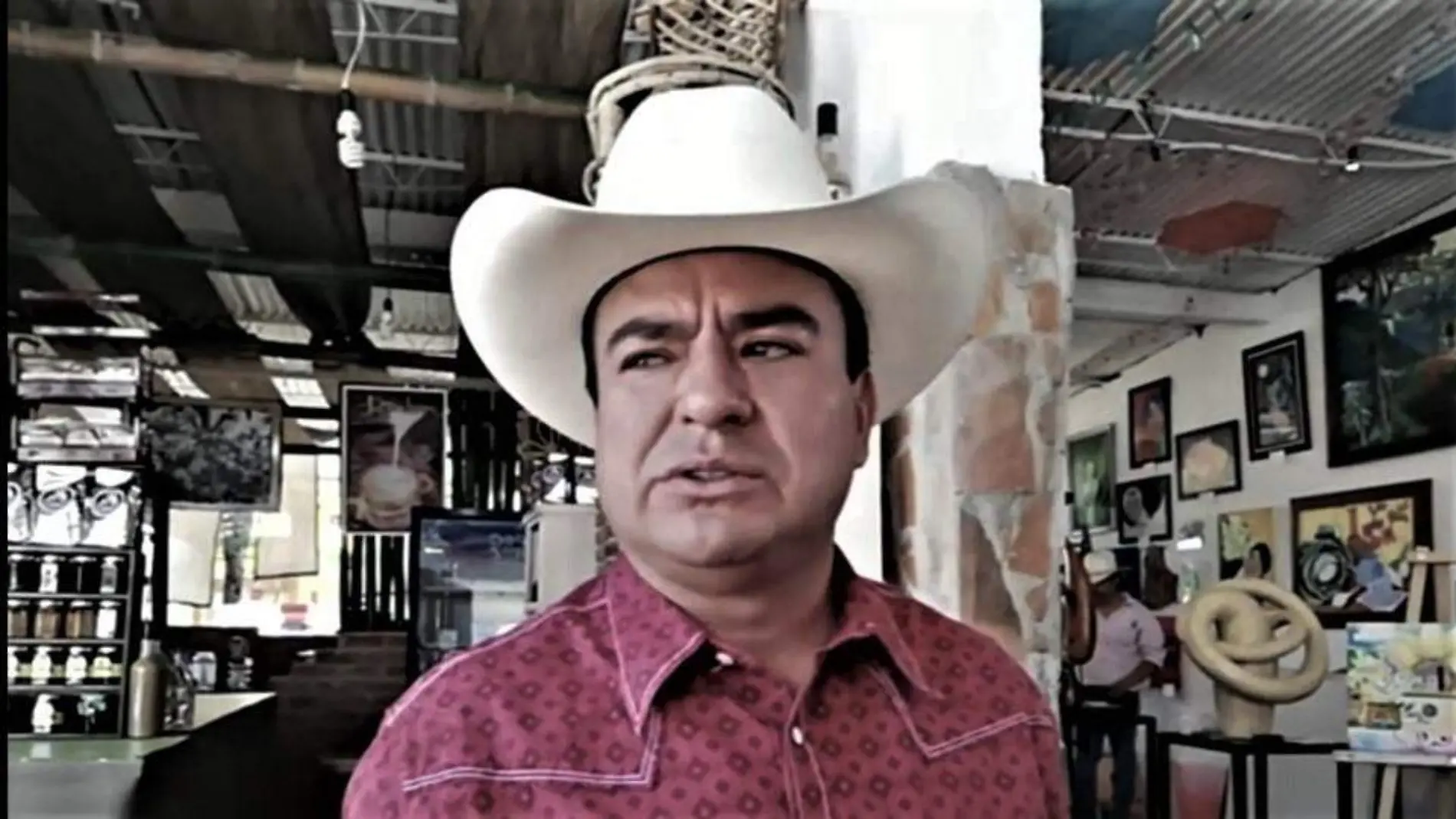 CARLOS BARRAGAN